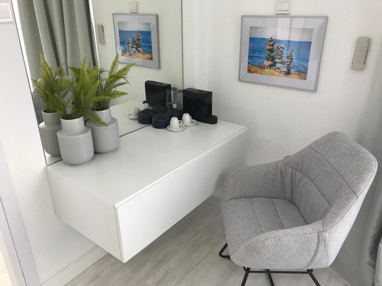 Sea View Holiday Apartment Larnaca Ngoại thất bức ảnh