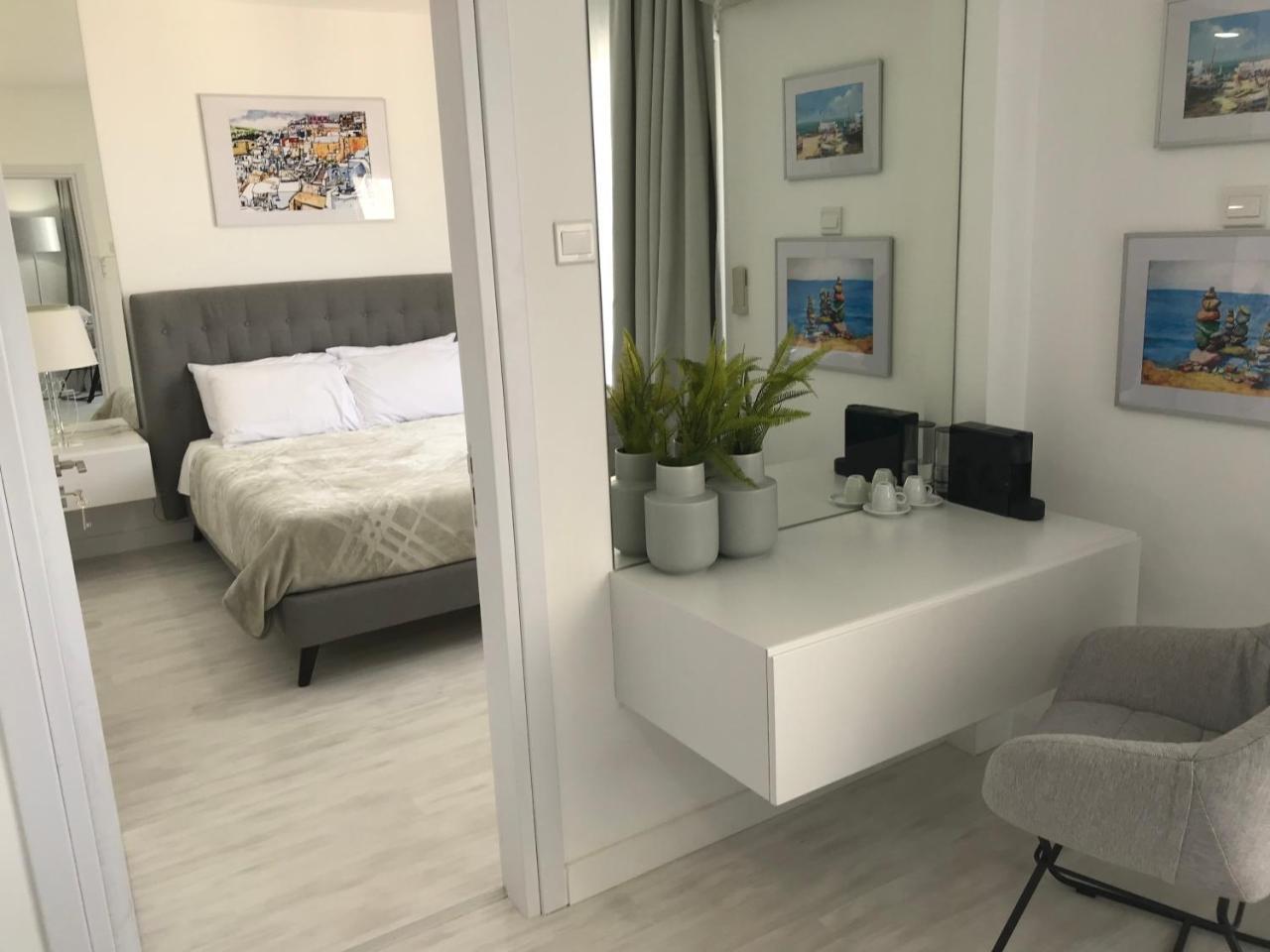 Sea View Holiday Apartment Larnaca Ngoại thất bức ảnh