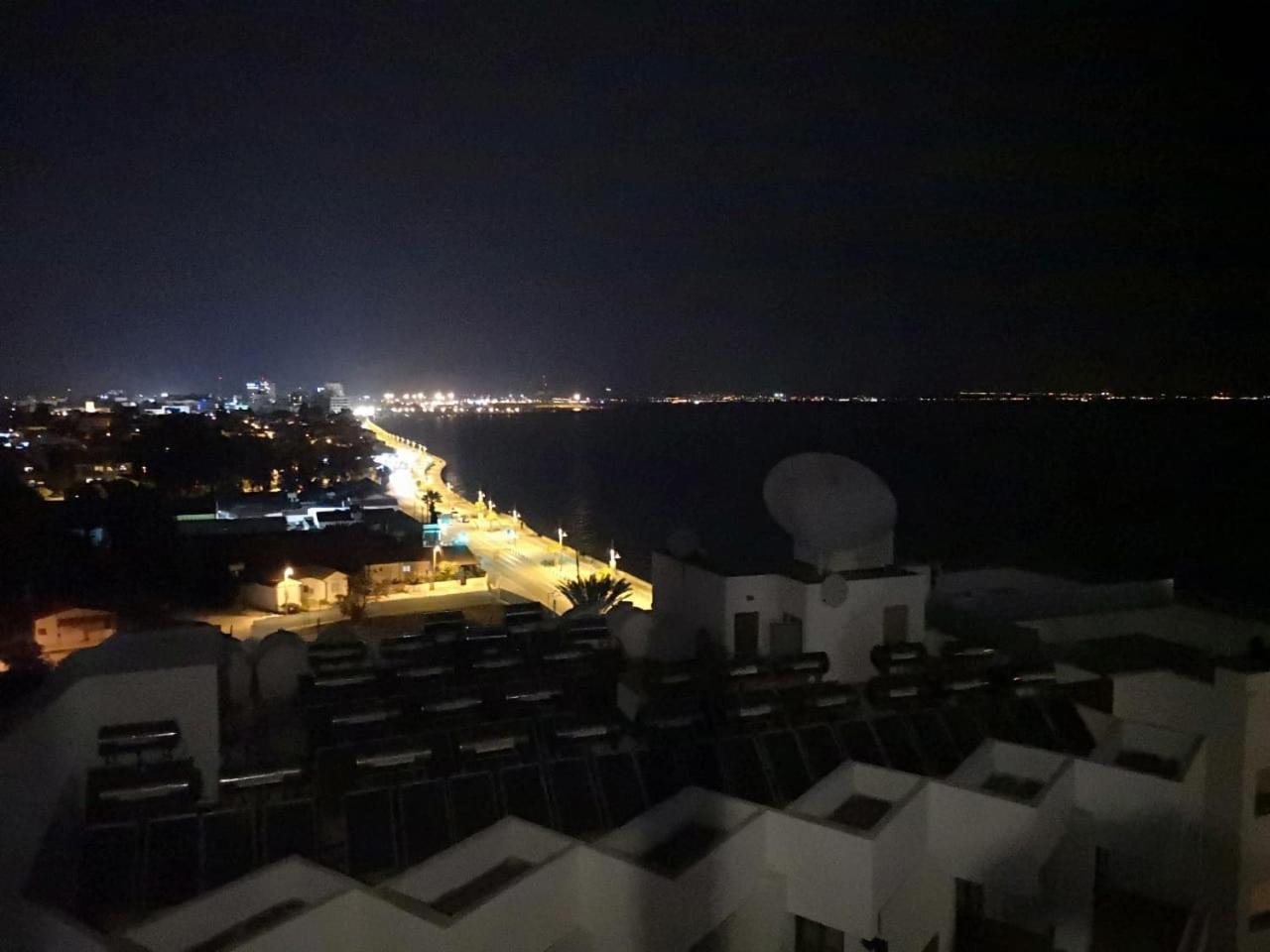 Sea View Holiday Apartment Larnaca Ngoại thất bức ảnh